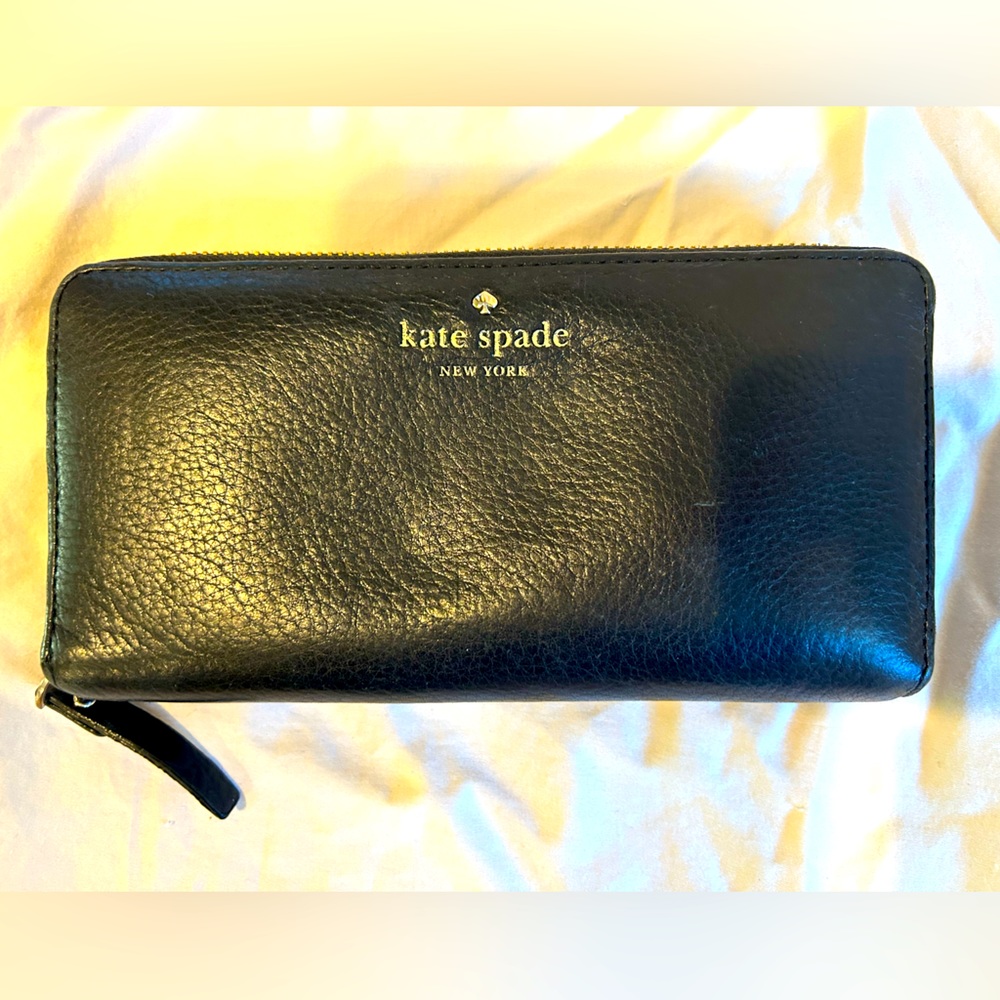 Kate Spade School Essentials NY Roulette Black Zip Around Continental Wallet